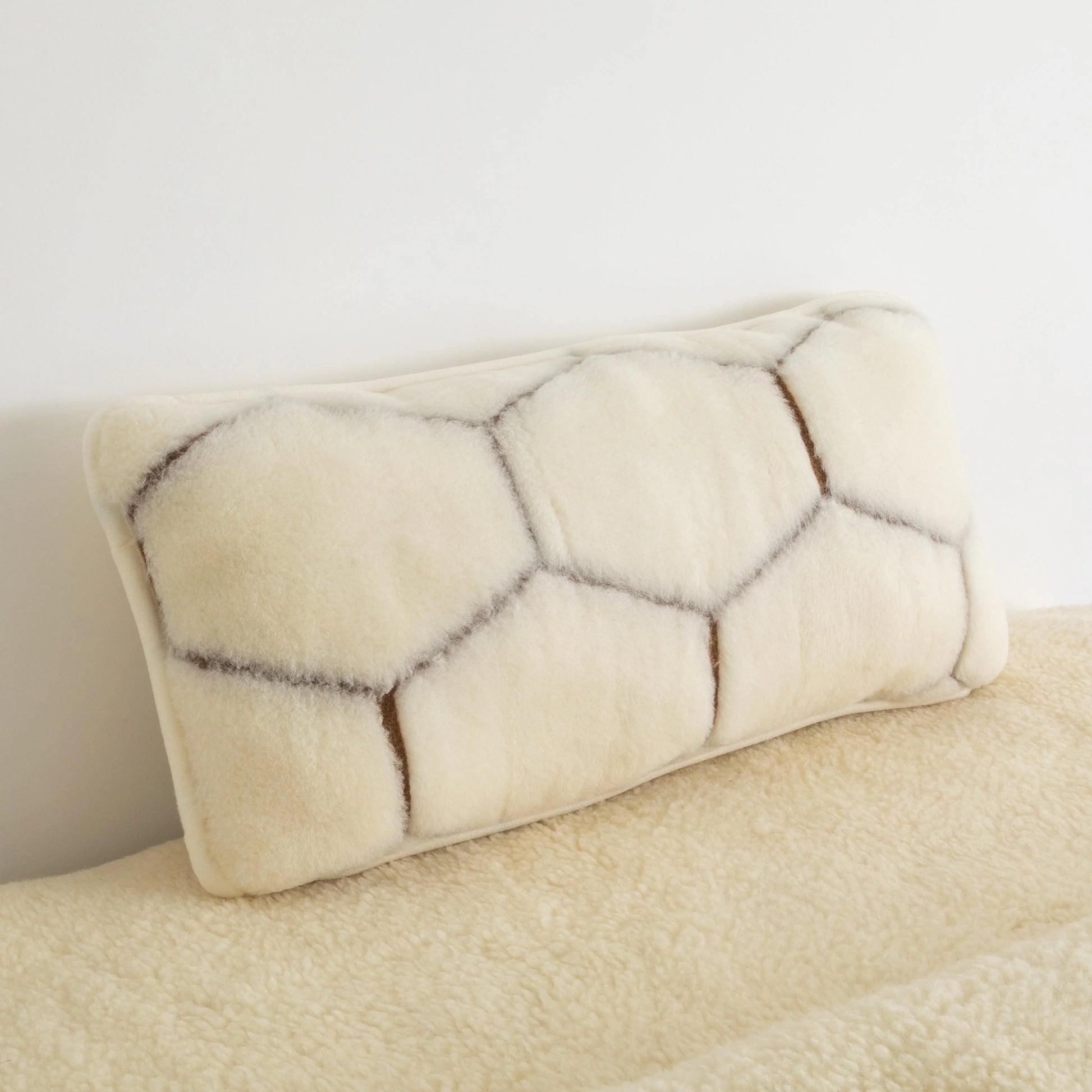 Cashmere Wool Pillow - Natural Hex 40 x 80cm - Oakavia