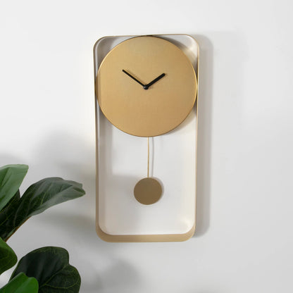 Modern Gold Metal Wall Clock - Oakavia