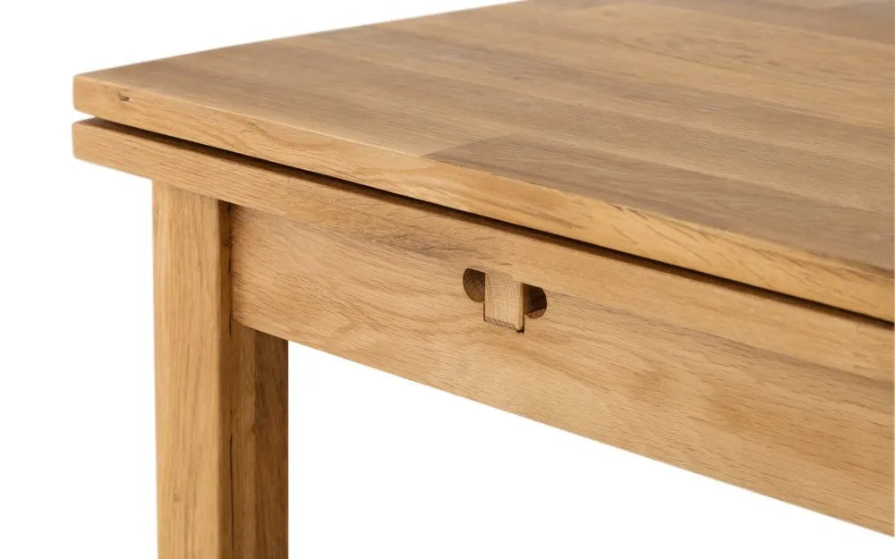 COXMOOR EXTENDING DINING TABLE Julian Bowen