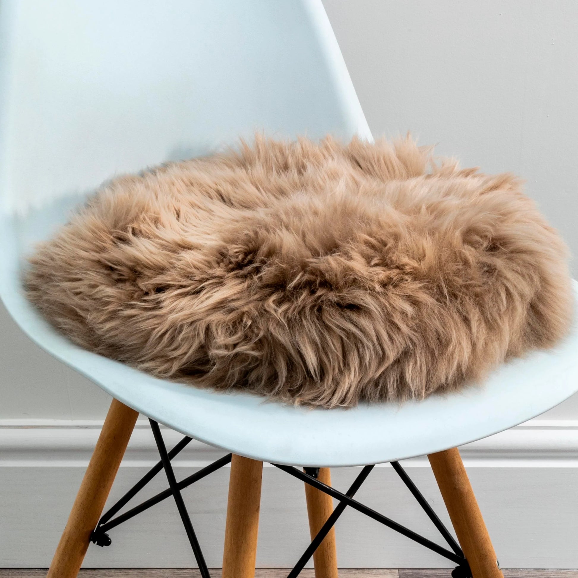 Light Brown Round Sheepskin Chair Pad - Oakavia