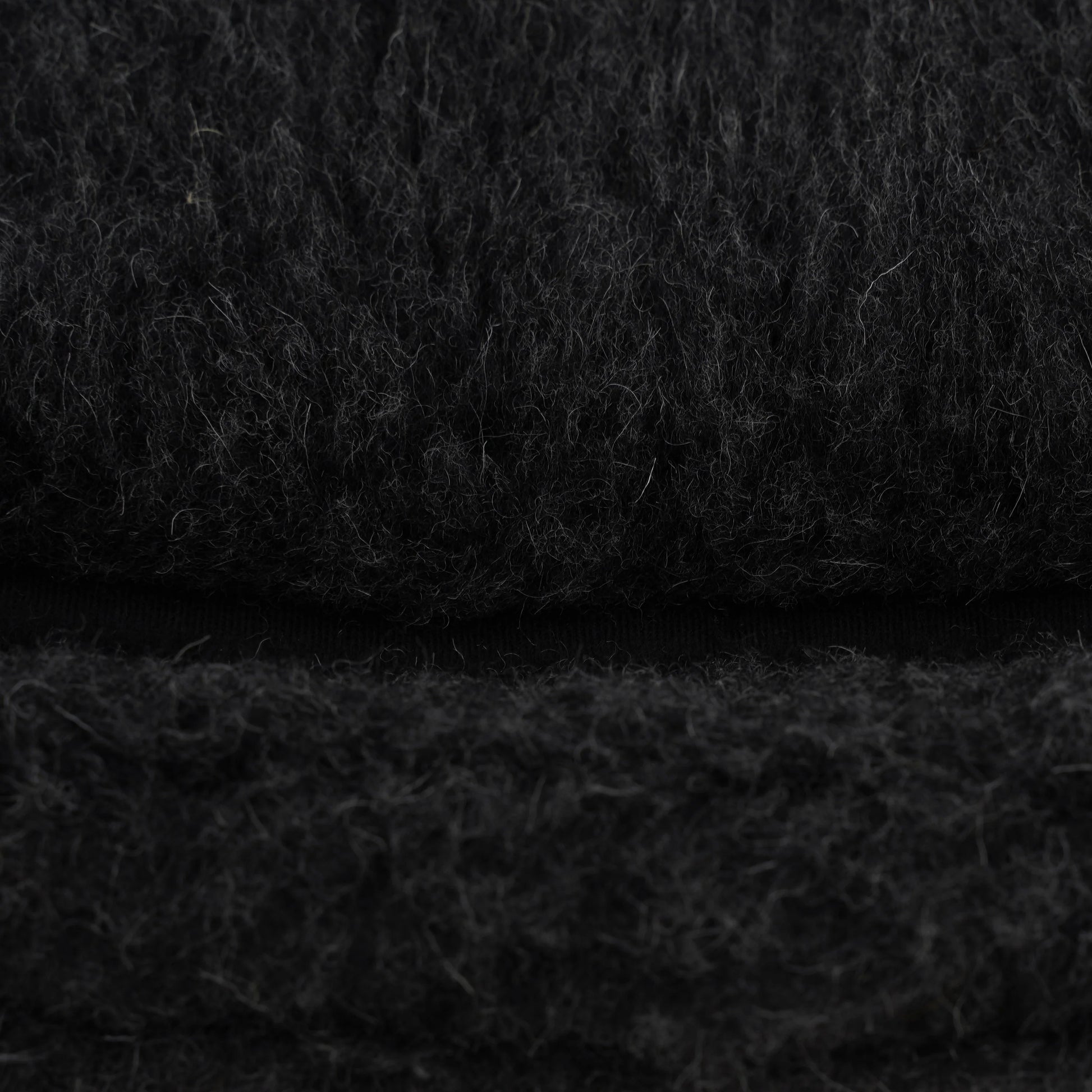 Merino Wool Pet Bed - black - Oakavia