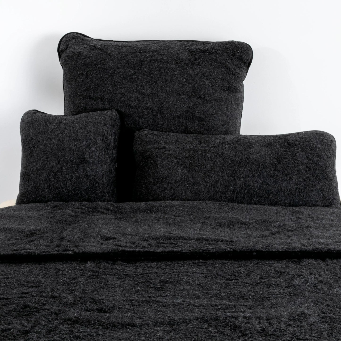 Merino Wool Quilt - Black 140 x 200cm - Oakavia