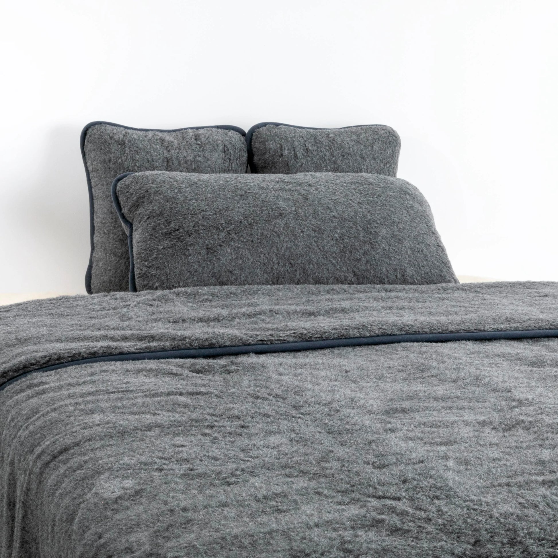 Merino Wool Quilt - Grey 135 x 200cm - Oakavia