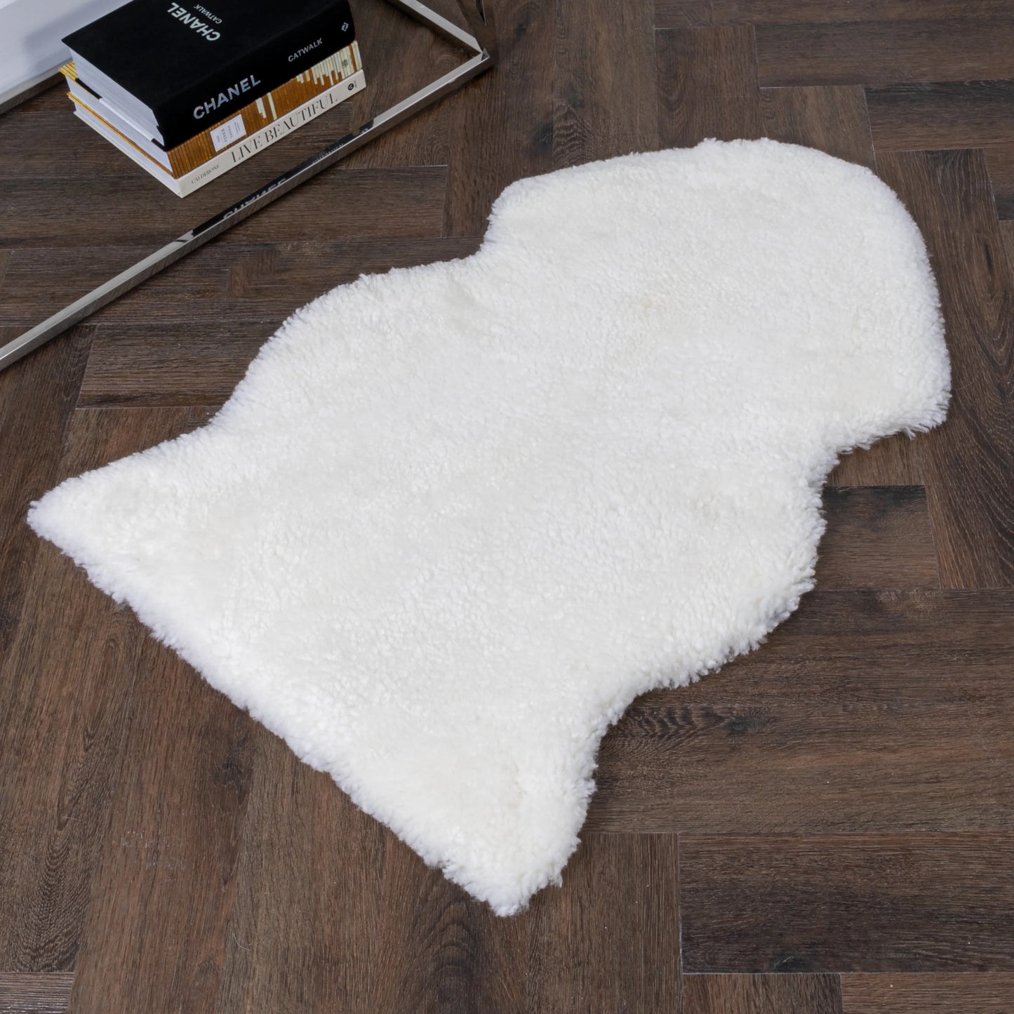 Ivory Short Pile Sheepskin Rug 60 x 90cm - Oakavia