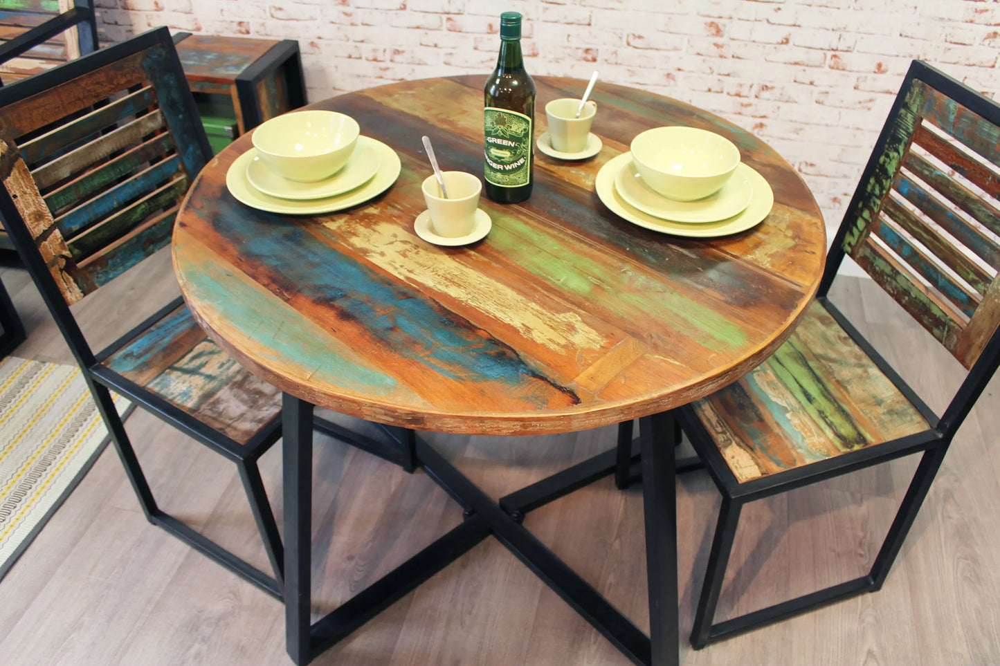 Wood Furniture UK - Shop Urban Chic Round Dining Table  (100cm x 100cm) - Oakavia