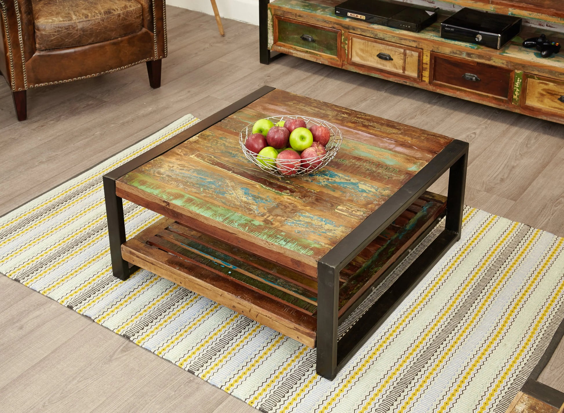 Wood Furniture UK - Shop Urban Chic Square Coffee Table - Oakavia