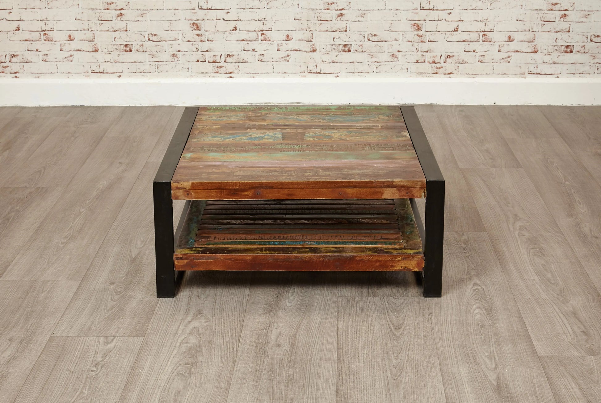 Wood Furniture UK - Shop Urban Chic Square Coffee Table - Oakavia