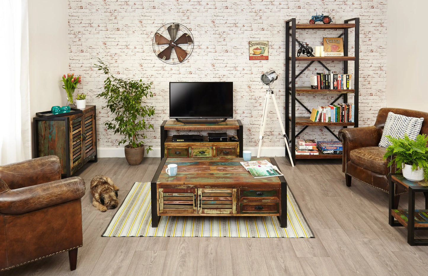 Wood Furniture UK - Shop Urban Chic Television Cabinet - Oakavia