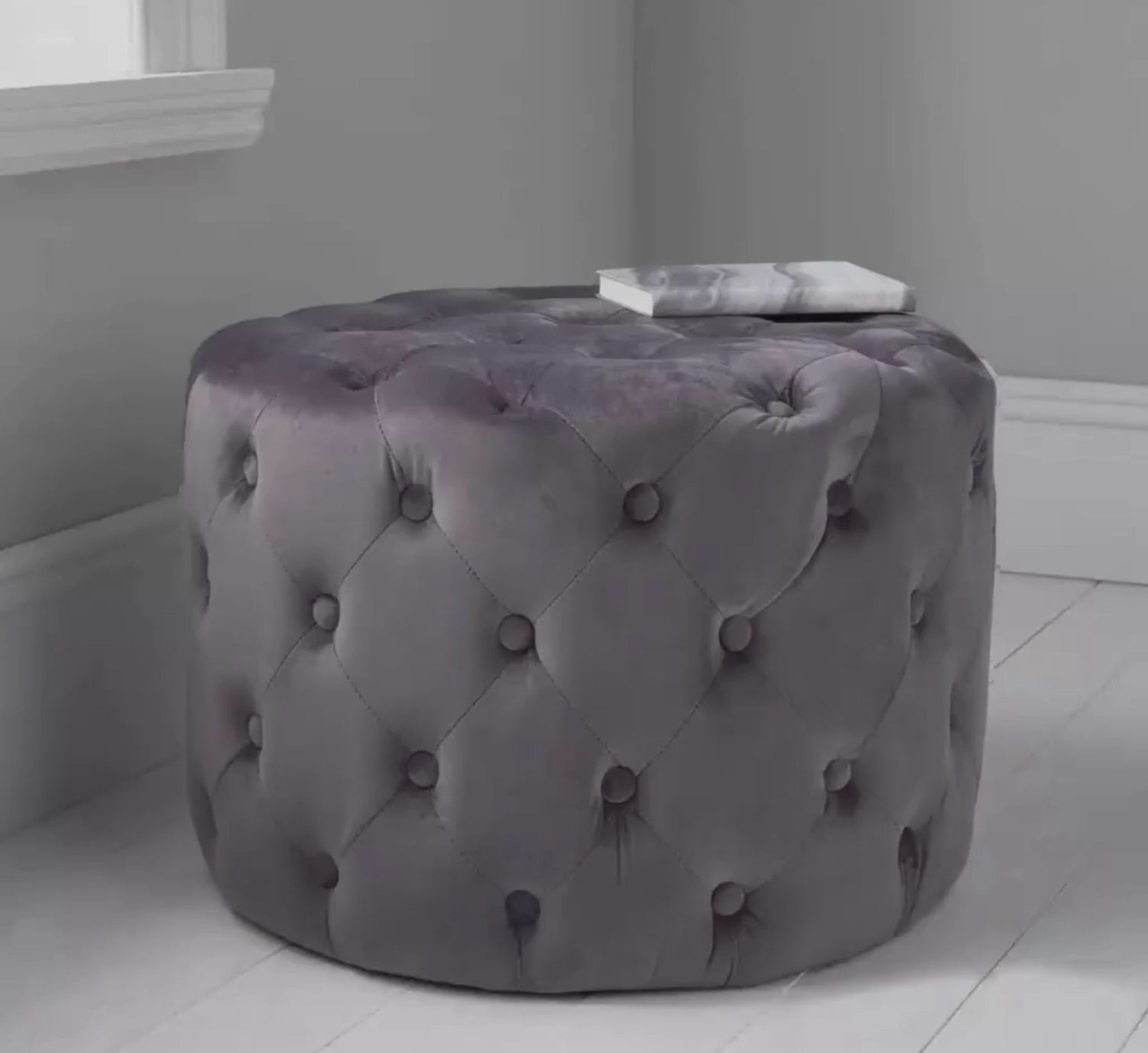 Grey Tufted Velvet Pouffe - Oakavia