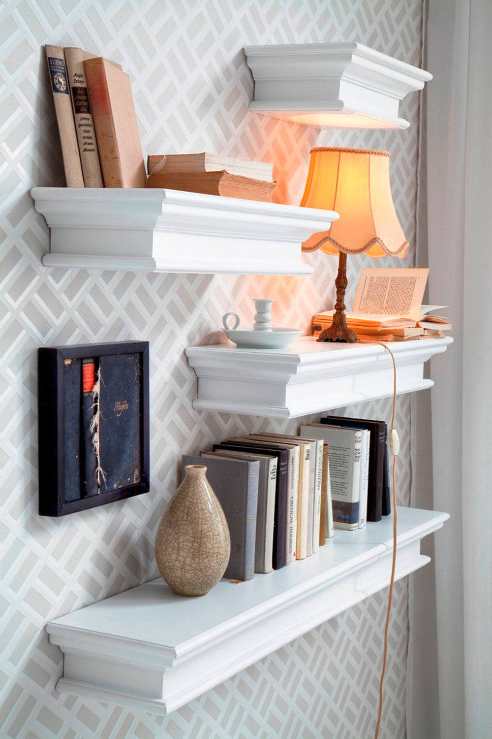 NovaSolo Halifax Classic White Floating Wall Shelf, Long - Oakavia