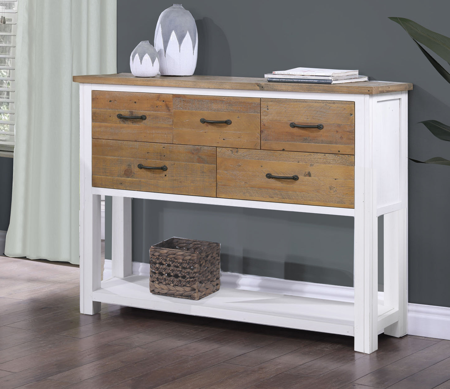 Splash of White - Sideboard / Console Table - Oakavia